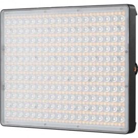 Lampara Panel Led APUTURE Amaran P60C RGB con Softbox